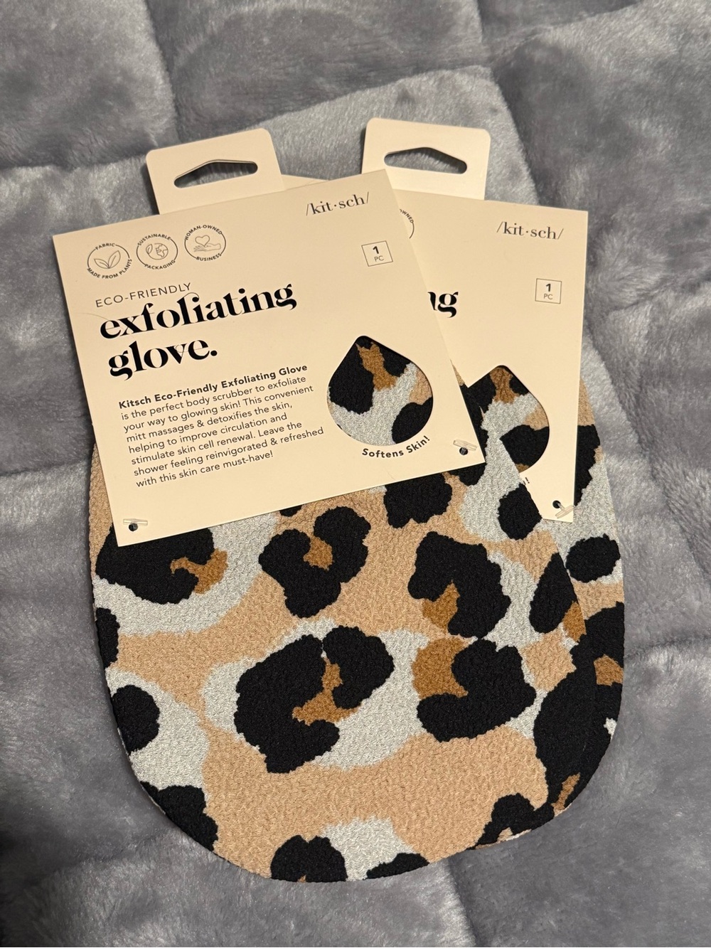Kitsch Leopard Eco-Friendly Exfoliating Gloves 2-Pack NWT